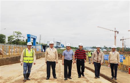 甘斌到公司項目調(diào)研指導黨建工作