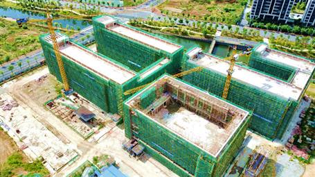 【奮戰(zhàn)三季度 打贏攻堅戰(zhàn)】柳州市明德小學(xué)2#、3#教學(xué)樓主體結(jié)構(gòu)通過驗收